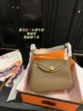 エルメスバッグHERMES 2023年新作 リンディバッグ