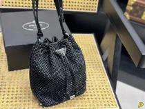 プラダバッグPRADA 2023新作 バケットバッグ