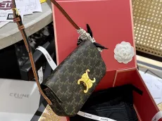 セリーヌバッグCELINE 2023年新作 チェーンアンダーアームバッグ
