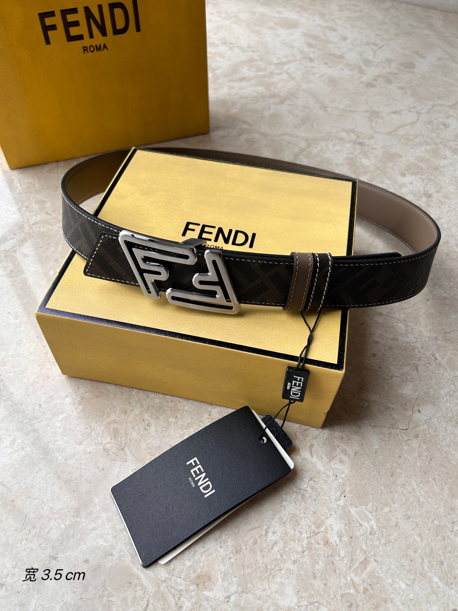 フェンディベルトFENDI 2023新作 メンズ カジュアル リバーシブル