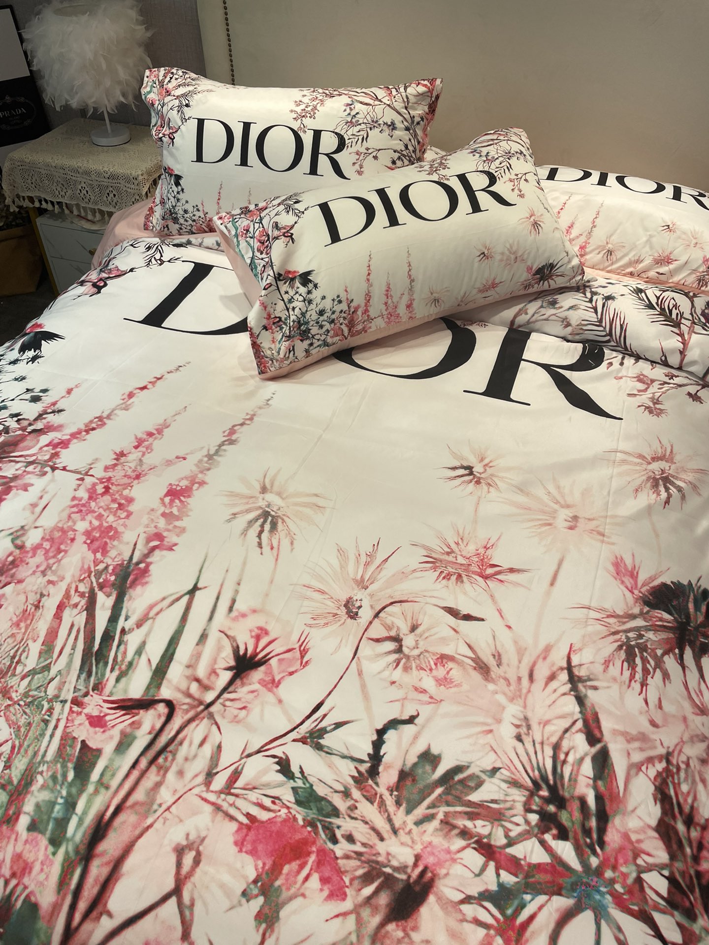 ディオール寝具DIOR 2023新作 掛け布団カバー 敷布団カバー 枕カバー 4点セット-ディオールスーパーコピー代引き激安通販口コミ専門店