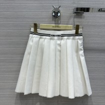 ミュウミュウ服Miu Miu 2023新作 ホワイトプリーツスカート