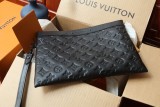 ルイヴィトン財布LOUIS VUITTON 2023年新作 高品質 M81570 エンボスゼロ ハンドバッグ