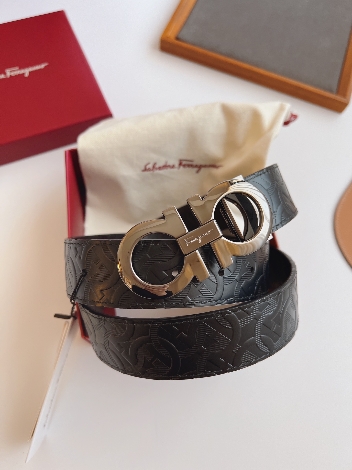 フェラガモベルトFerragamo 2023年新作 ワークベルト