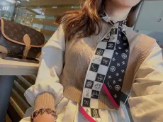 シャネルマフラーCHANEL 2023 新作シルクスカーフ