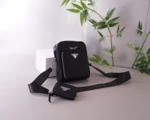 プラダバッグPRADA 2023新作 ショルダーバッグ