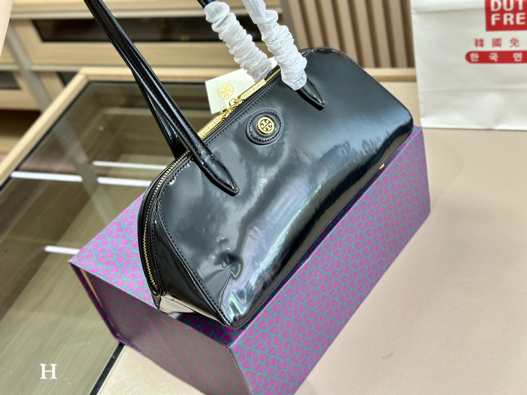 トリーバーチバッグTORY BURCH 2023年新作 アンダーアームバッグ