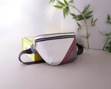 フェンディバッグFENDI 2023新作 ベルトバッグ