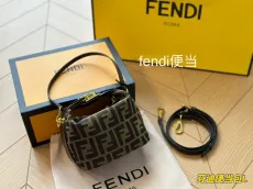 フェンディバッグFENDI 2023新作 ハンドバッグ