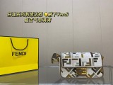 フェンディバッグFENDI 2023新作 アンダーアームバッグ