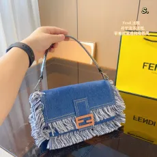 フェンディバッグFENDI 2023新作 メッセンジャーバッグ