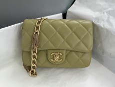 シャネルバッグCHANEL 2023年新作 高級タッセル クラシック 菱形 フラップ バッグ AS4231