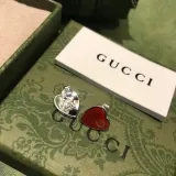 グッチピアスGUCCI 2023年新作 エナメルハートスタッドピアス