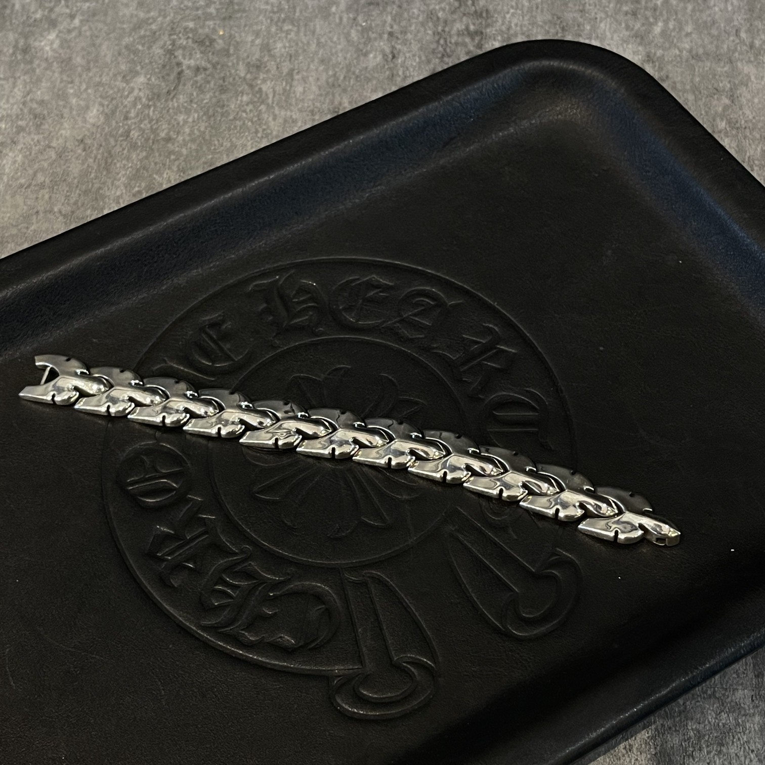 クロムハーツブレスレットCHROME HEARTS 2023年新作 フレイムトーテムブレスレット