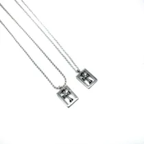 クロムハーツネックレスCHROME HEARTS 2023年新作 スクエアフレーム ホロークロス ネックレス