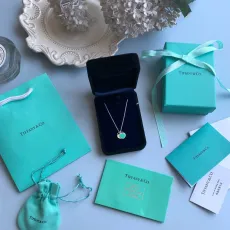 ティファニーブレスレットTiffany 2023年新作 レッドハート ネックレス