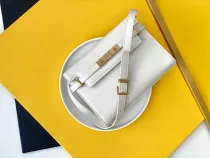 サンローランバッグYves Saint Laurent 2023年新作 高品質 スモール マンハッタン バゲット 579270