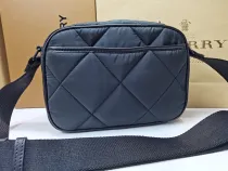 バーバリーバッグBURBERRY 2023年新作 高品質刺繍メッセンジャーバッグ 900450