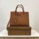バーバリーバッグBURBERRY 2023年新作 高級トートバッグ 900680