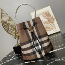 バーバリーバッグBURBERRY 2023年新作 高級バケットバッグ 900550