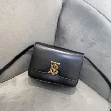 バーバリーバッグBURBERRY 2023年新作 高級メッセンジャーバッグ 900650