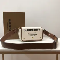 バーバリーバッグBURBERRY 2023年新作 高品質 クロスボディバッグ 900450