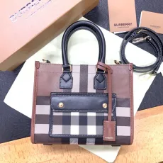 バーバリーバッグBURBERRY 2023年新作 高品質 ミニフルールバッグ 900450
