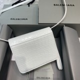 バレンシアガバッグBALENCIAGA 2023年新作 高品質メッセンジャーバッグ 900700