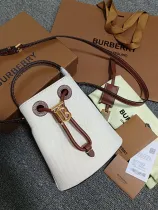 バーバリーバッグBURBERRY 2023年新作 上質巾着バケットバッグ 900450
