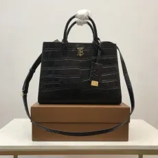 バーバリーバッグBURBERRY 2023年新作 高級トートバッグ 900680