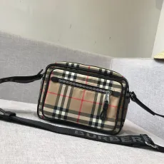 バーバリーバッグBURBERRY 2023年新作 高級カメラバッグ 900380