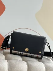 バーバリーバッグBURBERRY 2023年新作 高品質 クロスボディバッグ 900550