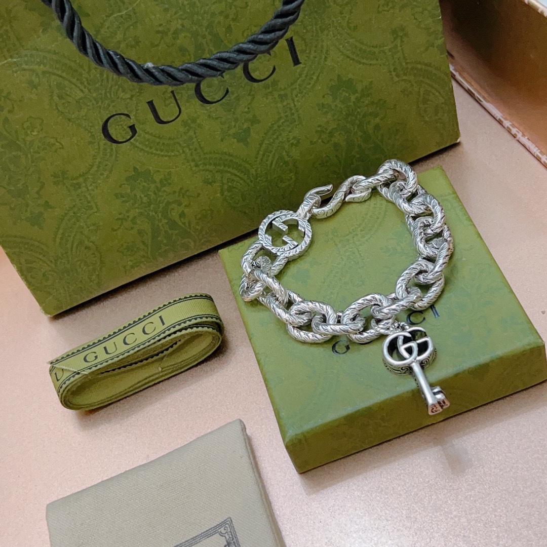 グッチブレスレットGUCCI 2023年新作 ブレスレット