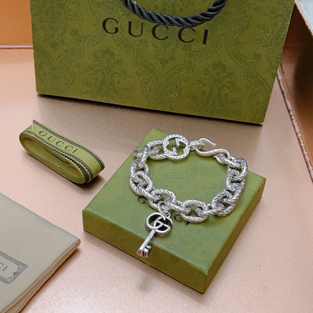 グッチブレスレットGUCCI 2023年新作 ブレスレット