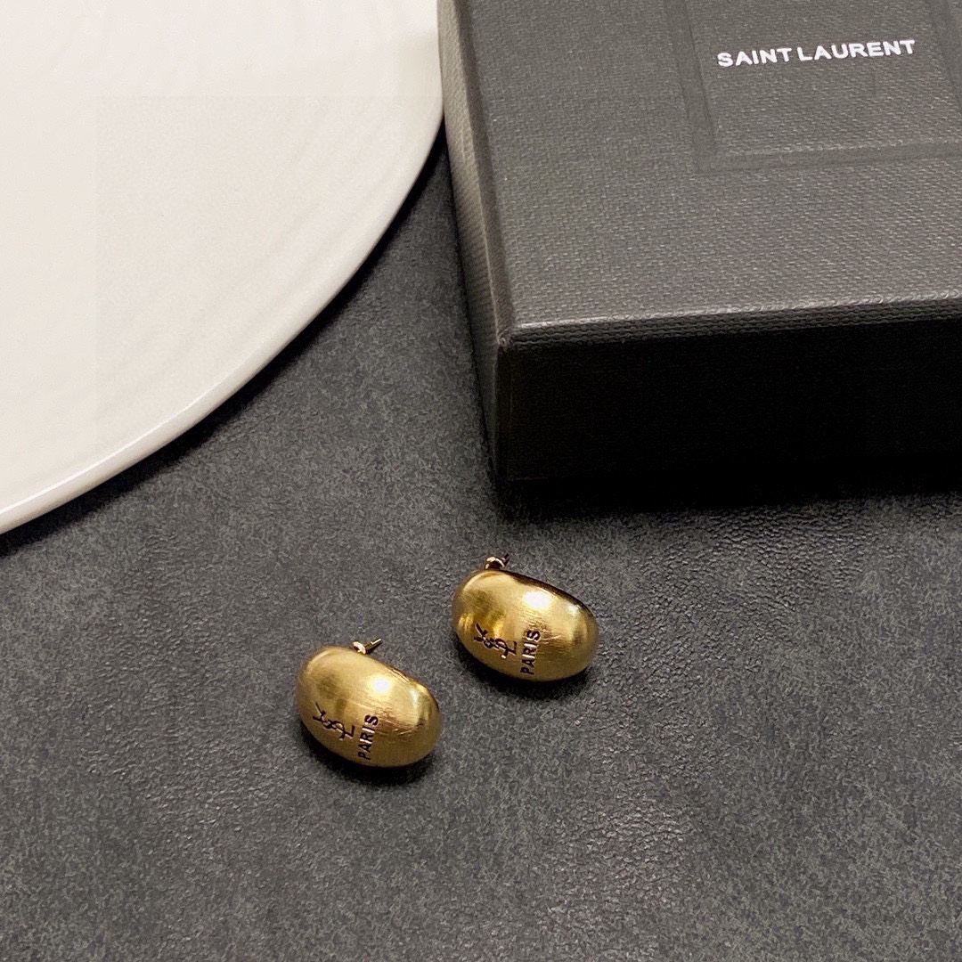 サンローランピアスYves Saint Laurent 2023 新作 レトロ ブラッシュド スモール イヤリング ピアス