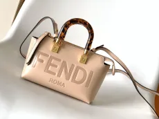 フェンディバッグFENDI 2023 新作 高品質 ミニ バイ ザ ウェイ ミニ バッグ 8067AGN