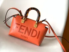 フェンディバッグFENDI 2023 新作 高品質 ミニ バイ ザ ウェイ ミニ バッグ 8067AGN