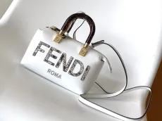 フェンディバッグFENDI 2023 新作 高品質 ミニ バイ ザ ウェイ ミニ バッグ 8067AGN