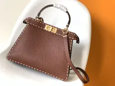 フェンディバッグFENDI 2023年新作 高品質 コニック ピーカブー ISeeU ミディアム ハンドバッグ 8321AGN