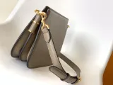フェンディバッグFENDI 2023年新作 高級タッチオルガン ハンドバッグ 8349AGN