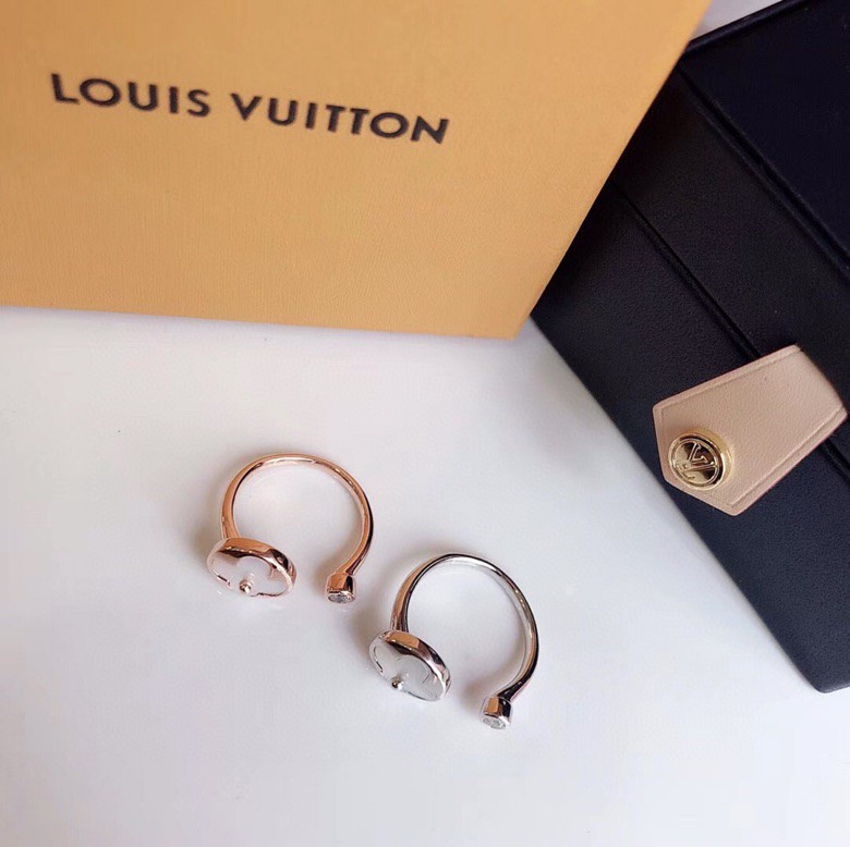 ルイヴィトンピアス LOUIS VUITTON 2023年新作 イヤリング