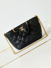 シャネルバッグCHANEL 2023 新作ハンドバッグ