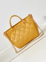 シャネルバッグCHANEL 2023 新作ハンドバッグ
