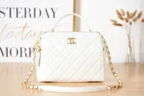 シャネルバッグCHANEL2023新作ショルダーバッグ