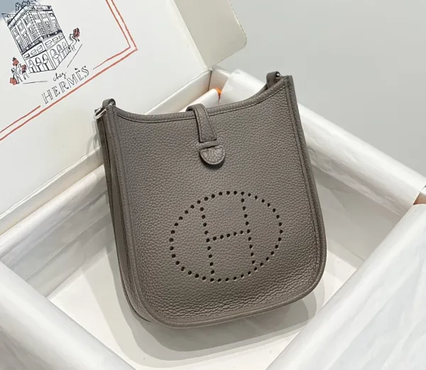 エルメスバッグHERMES 2023年新作ハンドバッグ