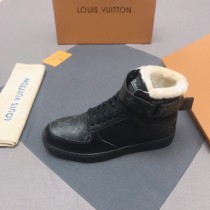ルイヴィトン靴LOUIS VUITTON 2023年新作 カジュアルブーツ
