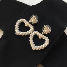 シャネルピアスCHANEL 2023 新作 ラブ イヤリング