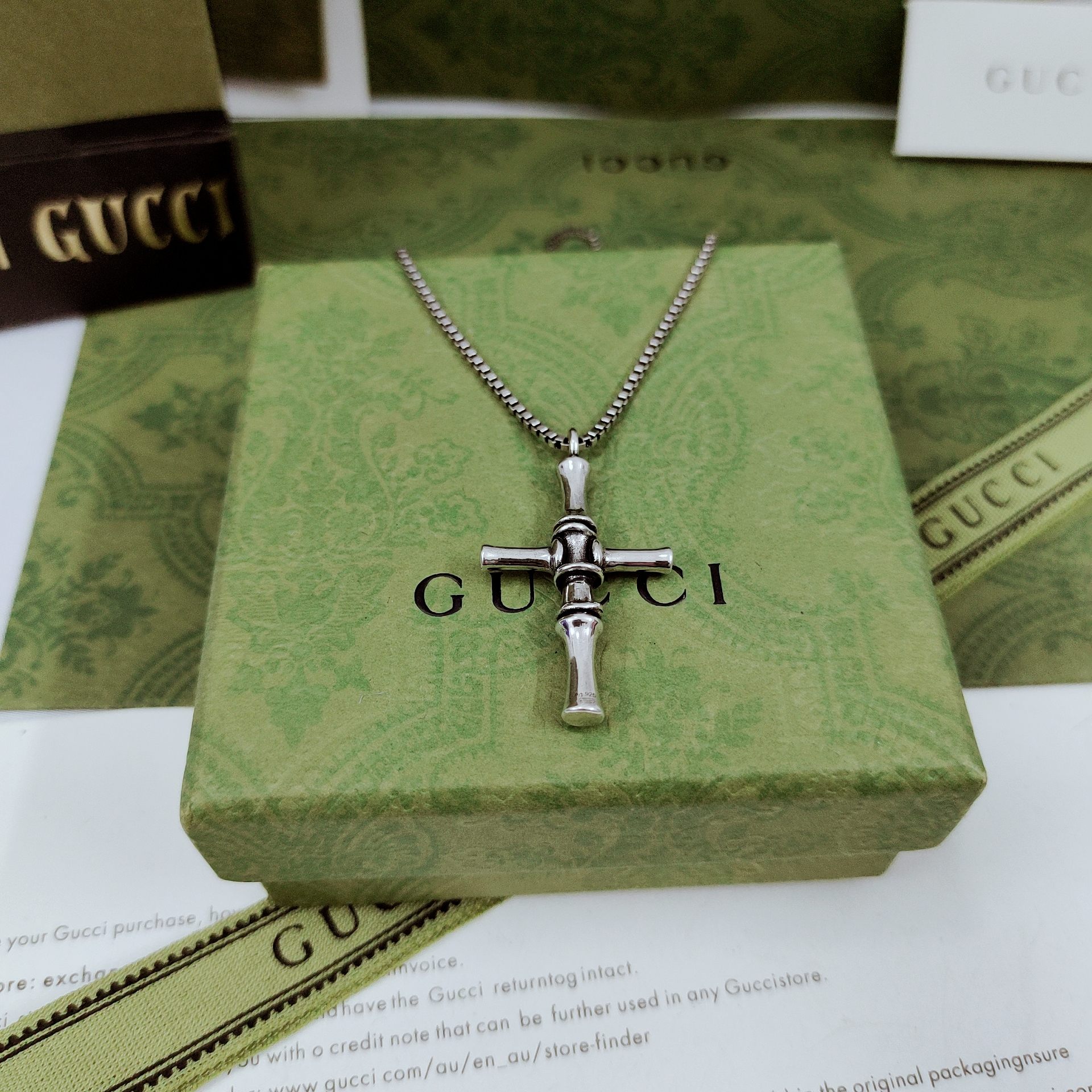 グッチネックレスGUCCI 2023年新作 クロスネックレス