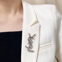 サンローランブローチYves Saint Laurent 2023新作 シルバーブローチ