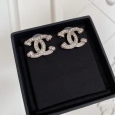 シャネルピアスCHANEL 2023年新作 シルバー ダブルC フルダイヤモンド ピアス